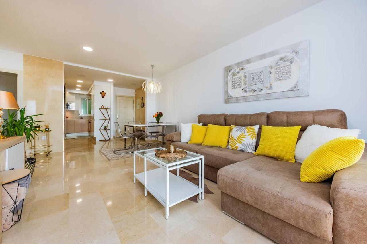 Apartamento Benalmadena With A Seaview