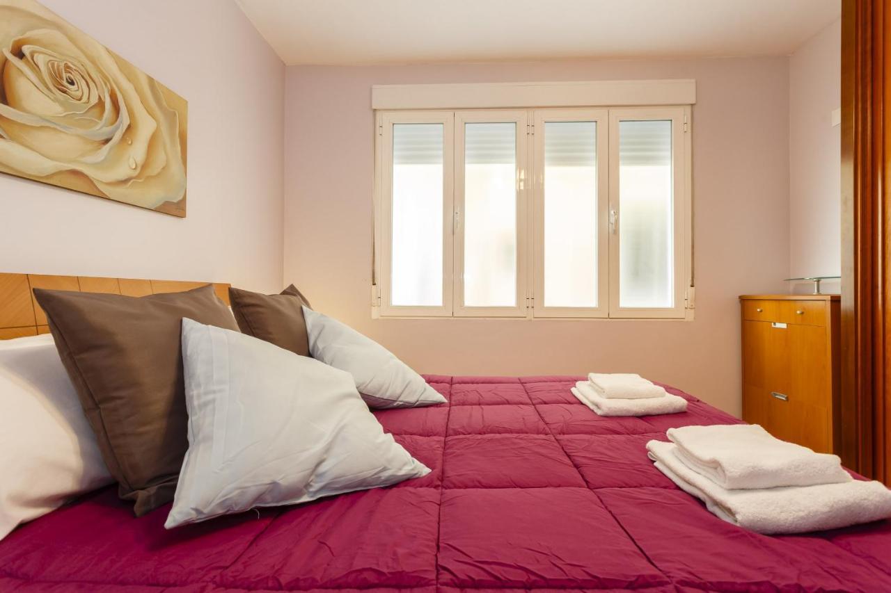 Apartamento Con Patio En Centro Cádiz