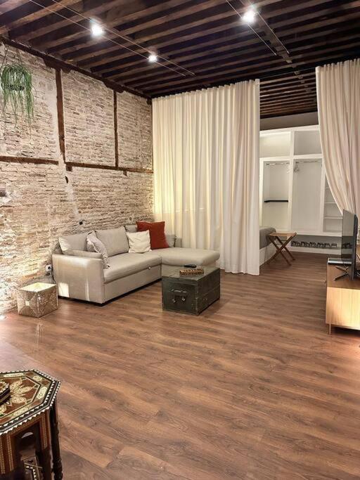 Recoletos, Casco Historico De Apartamento *