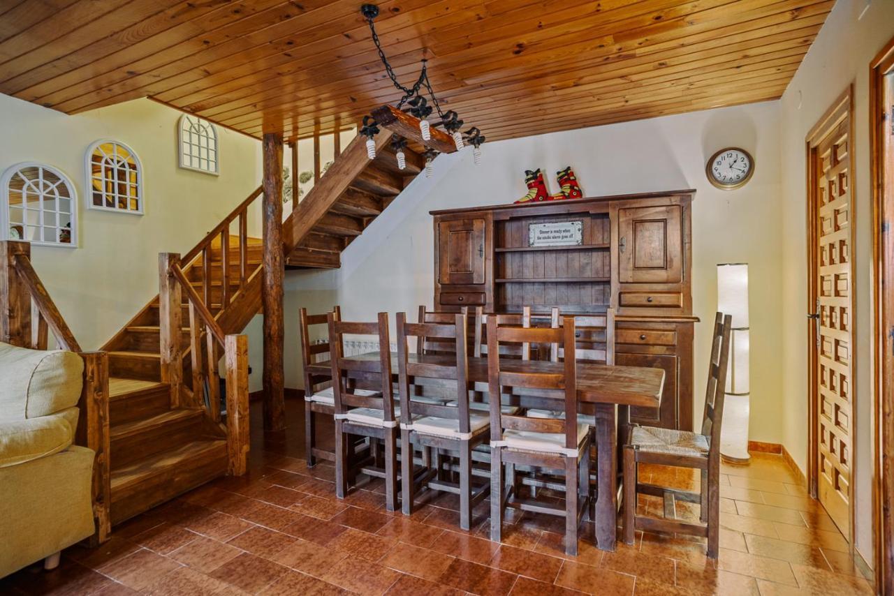 Arix Holiday home