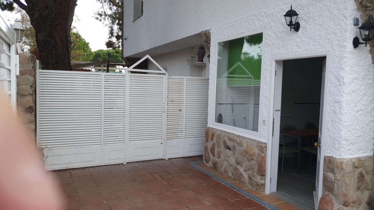 Casa Pinares * Mostoles