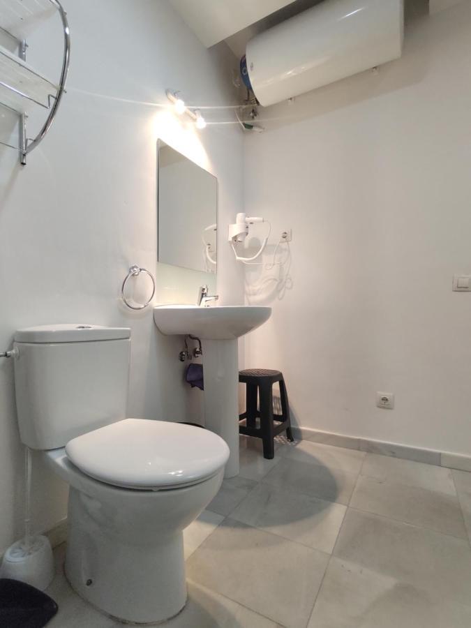 Madrid Office Tour Estudio Apartment *