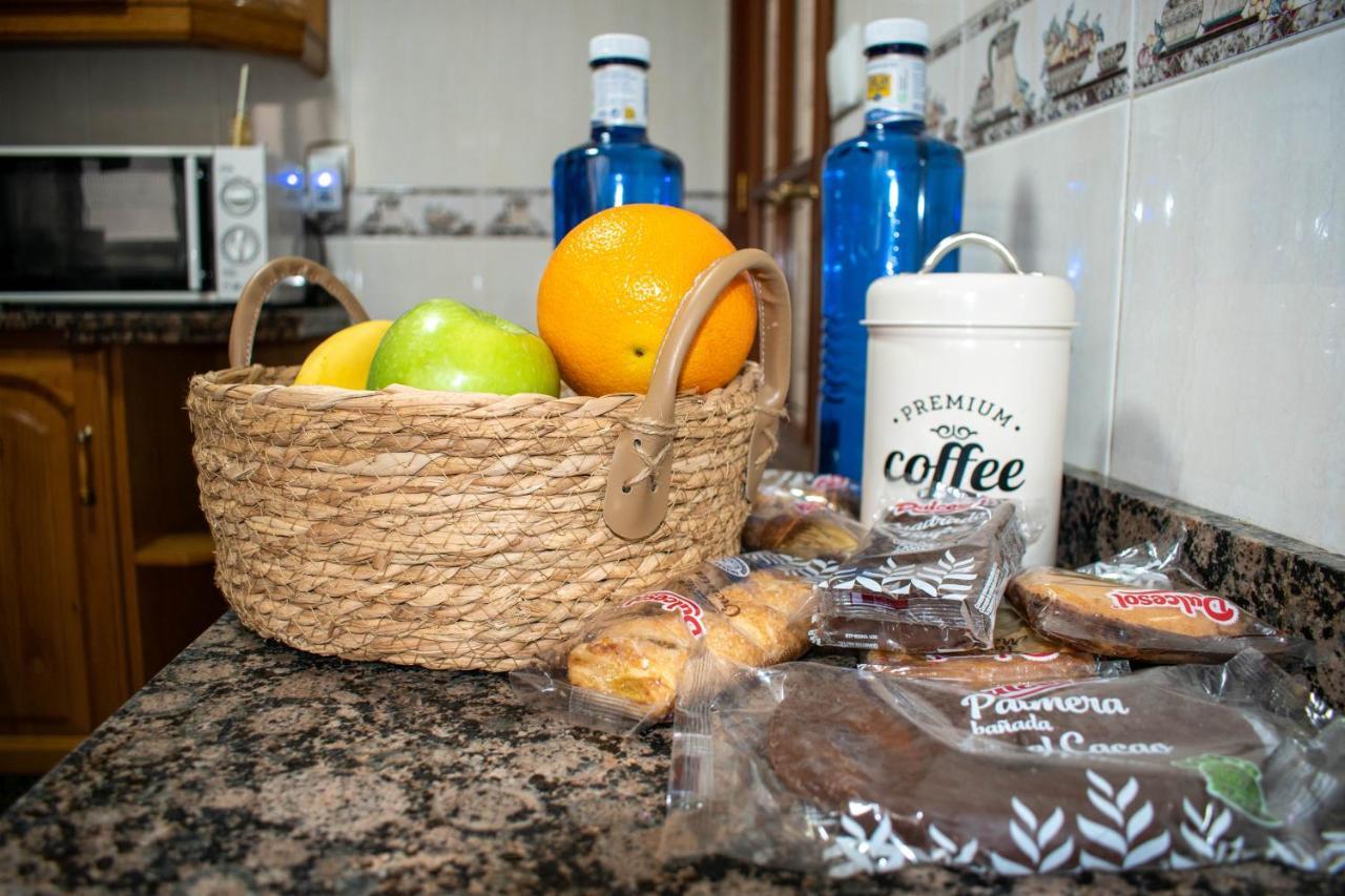 Entero, A Diez Minutos De La Juderia, Cochera Opcional Apartment