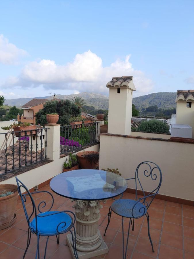 Homestay Casa Rosa Alcalali