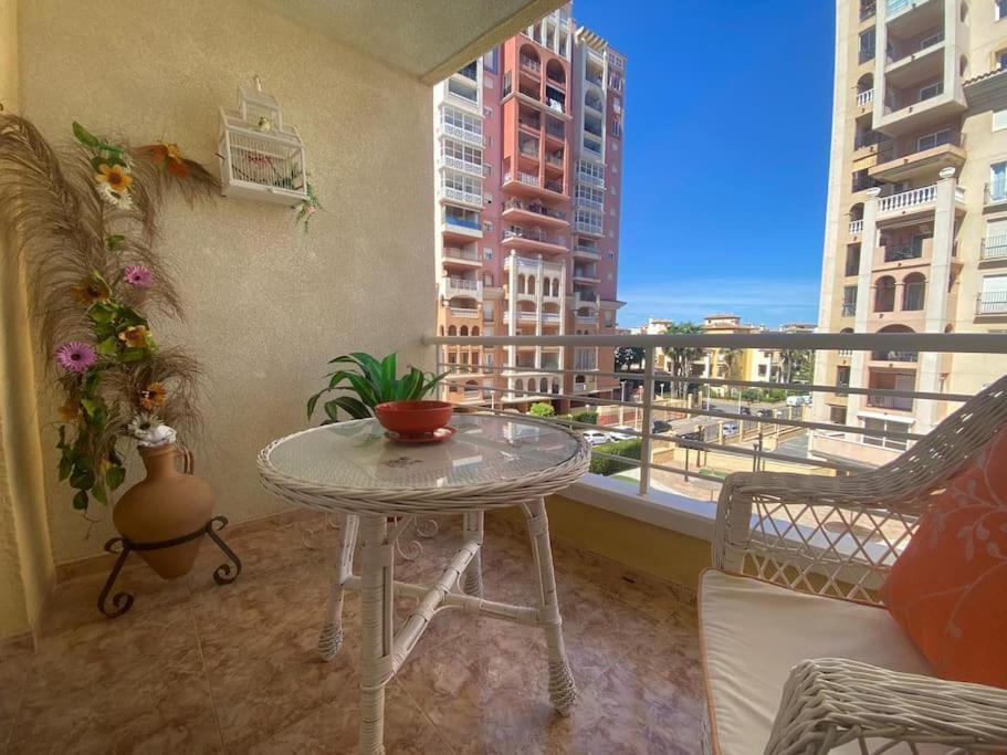 Calle Paralela Estocolmo 1, Two Bedrooms Near Locos And Consum Supermarket Torrevieja