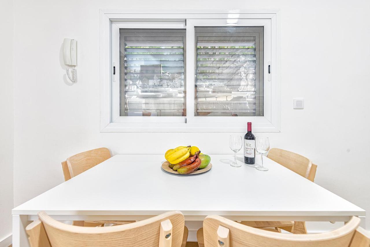 Renovated On Beach. Apartment