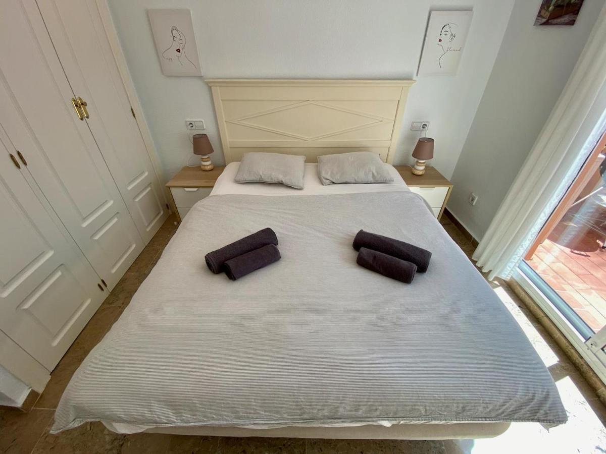 Two Bedroom Casares Costa * Bahía de Casares
