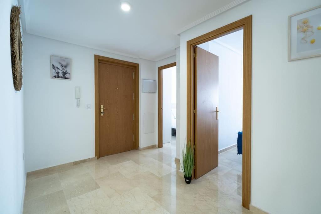 Amplio Apartamento 2 Dormitorios Cerca De La Playa Apartment Alicante