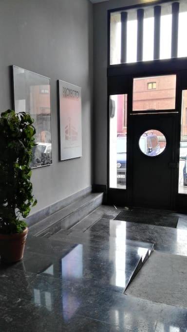 Espectacular Piso De 2 Con Impresionantes Vistas Al Mar Y Parking Gratuito En El Propio Edificio Apartamento *