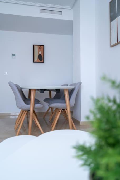Amplio Apartamento 2 Dormitorios Cerca De La Playa Alicante