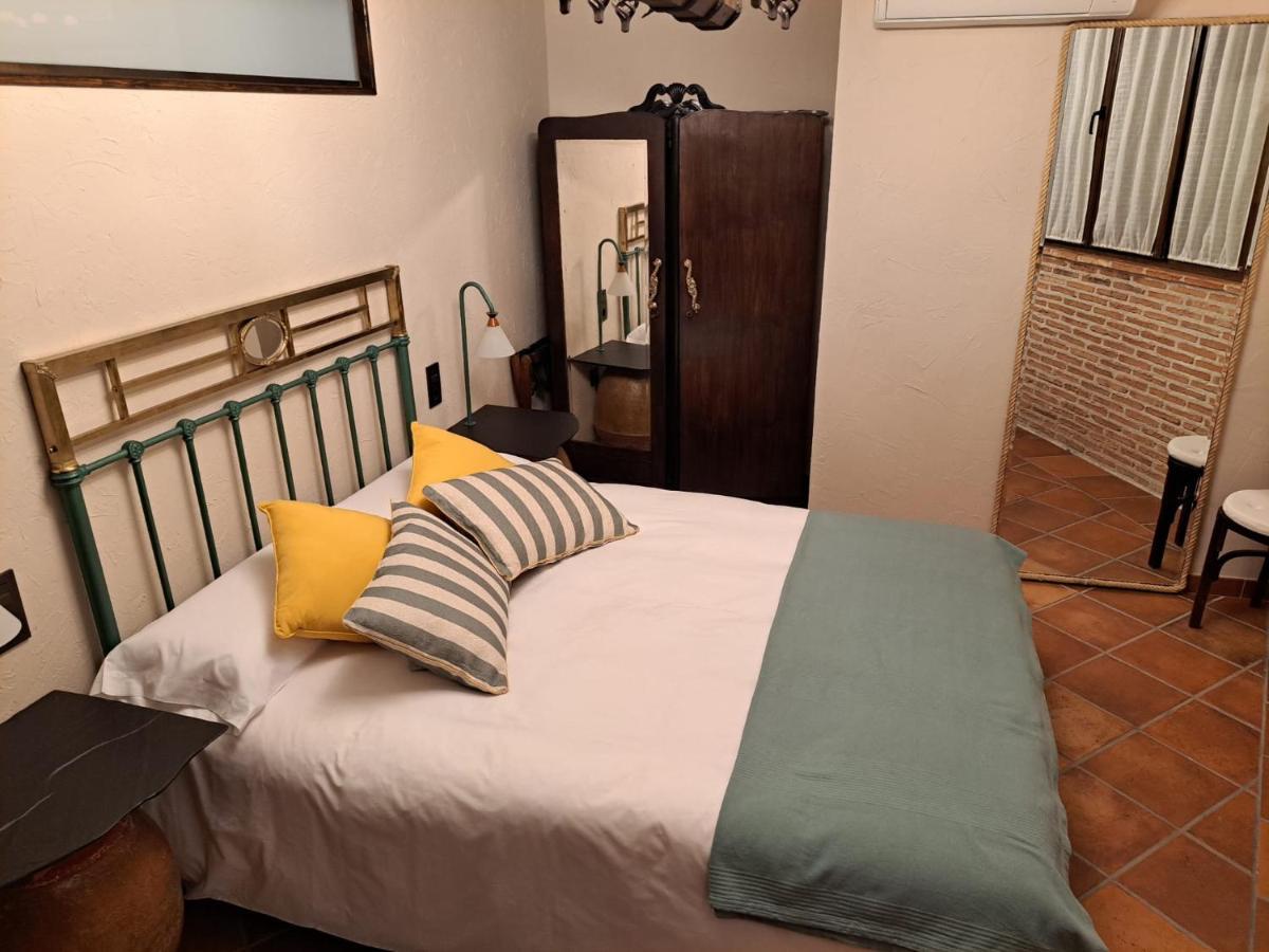 La Bodega, Ofrece Cata De Vino Gratis Apartment Horche