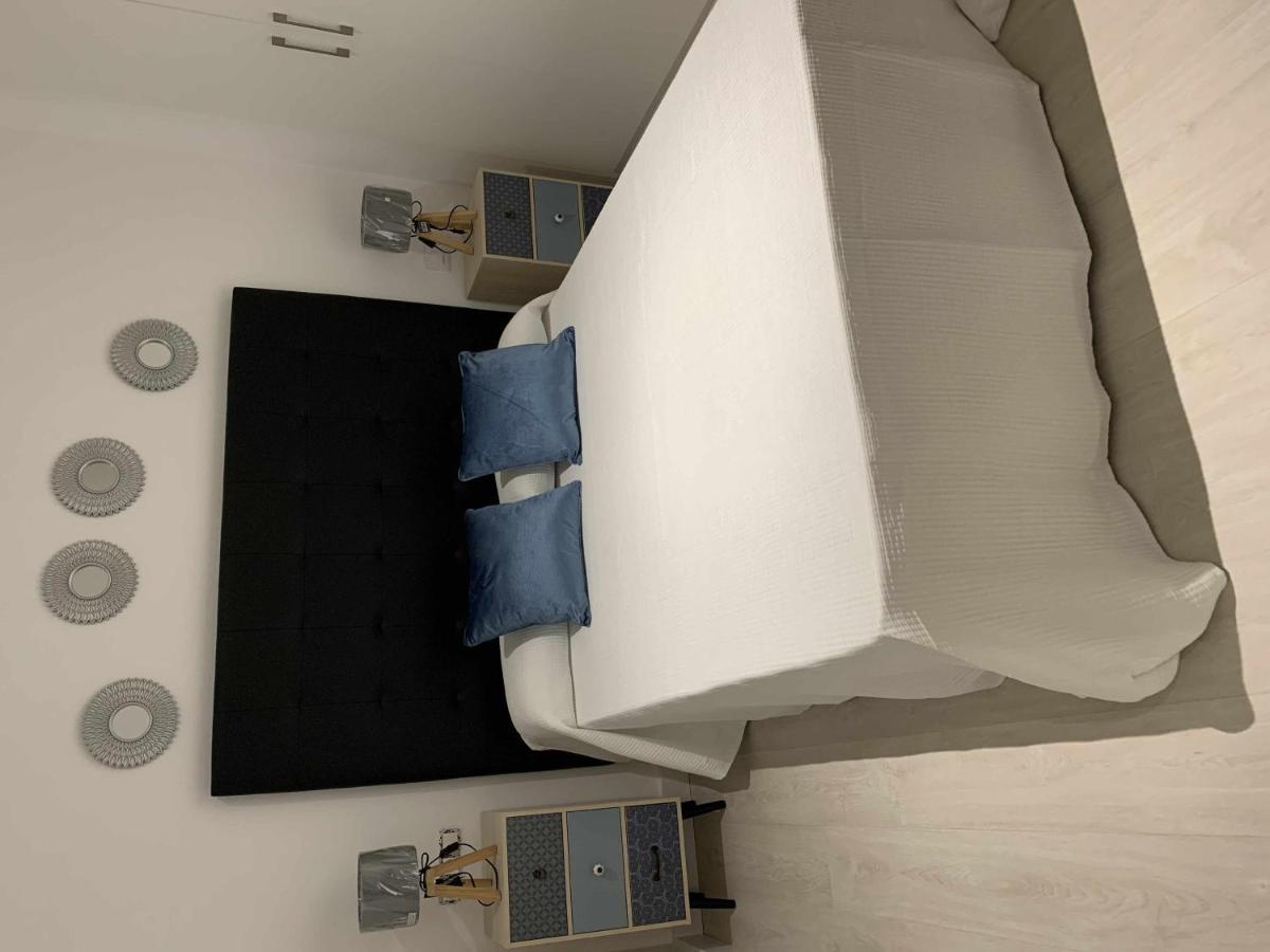 Apartamento 3 Mamia Costa