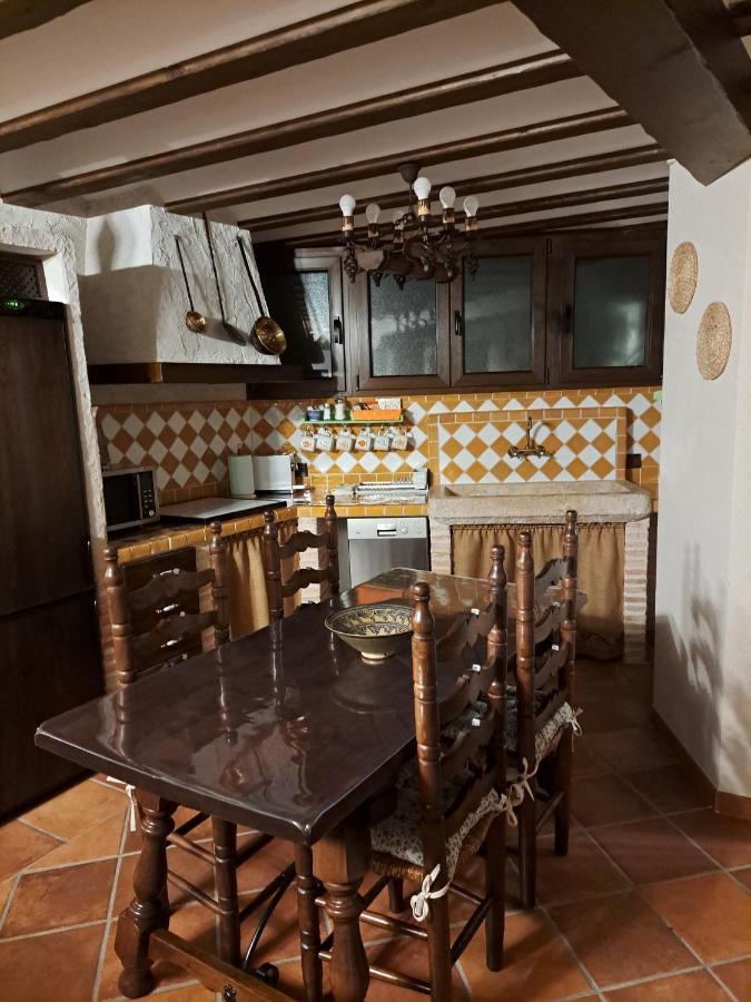 La Bodega, Ofrece Cata De Vino Gratis * Horche