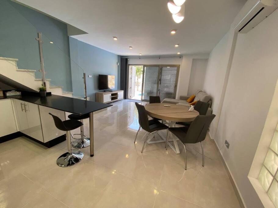 Murcia Paradise Villa *