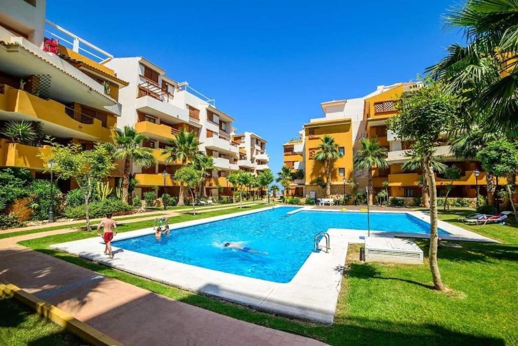 Olivia Sunny 2 Bedroom Punta Prima Apartamento *