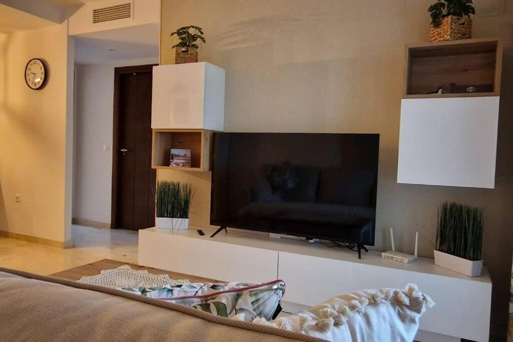 Olivia Sunny 2 Bedroom Punta Prima Apartamento