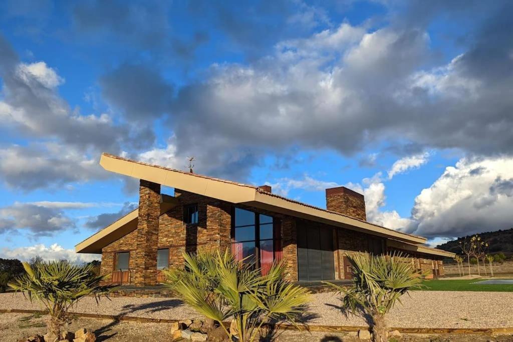 Rural De Lujo En Pedraza-tejadilla Chalet *