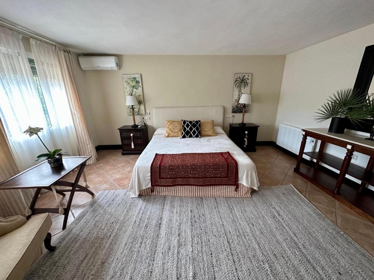 Chalet Mediterranea A 75 Metros De La Playa. Villa Oriola (Orihuela)