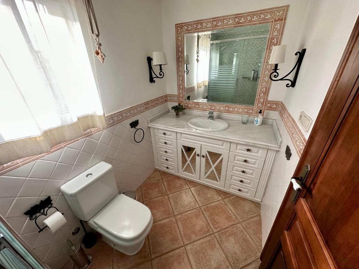 Chalet Mediterranea A 75 Metros De La Playa. Villa Oriola (Orihuela)