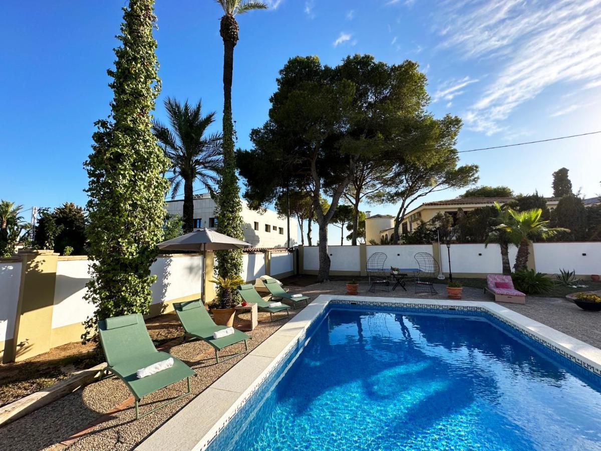 Chalet Mediterranea A 75 Metros De La Playa. * Oriola (Orihuela)