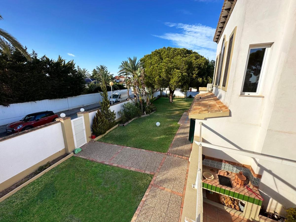 Chalet Mediterranea A 75 Metros De La Playa. Villa Oriola (Orihuela)