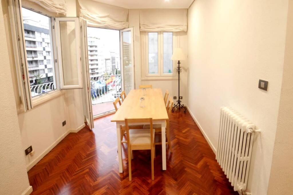 Piso Lujo En Gran Via Con Garaje * Vigo
