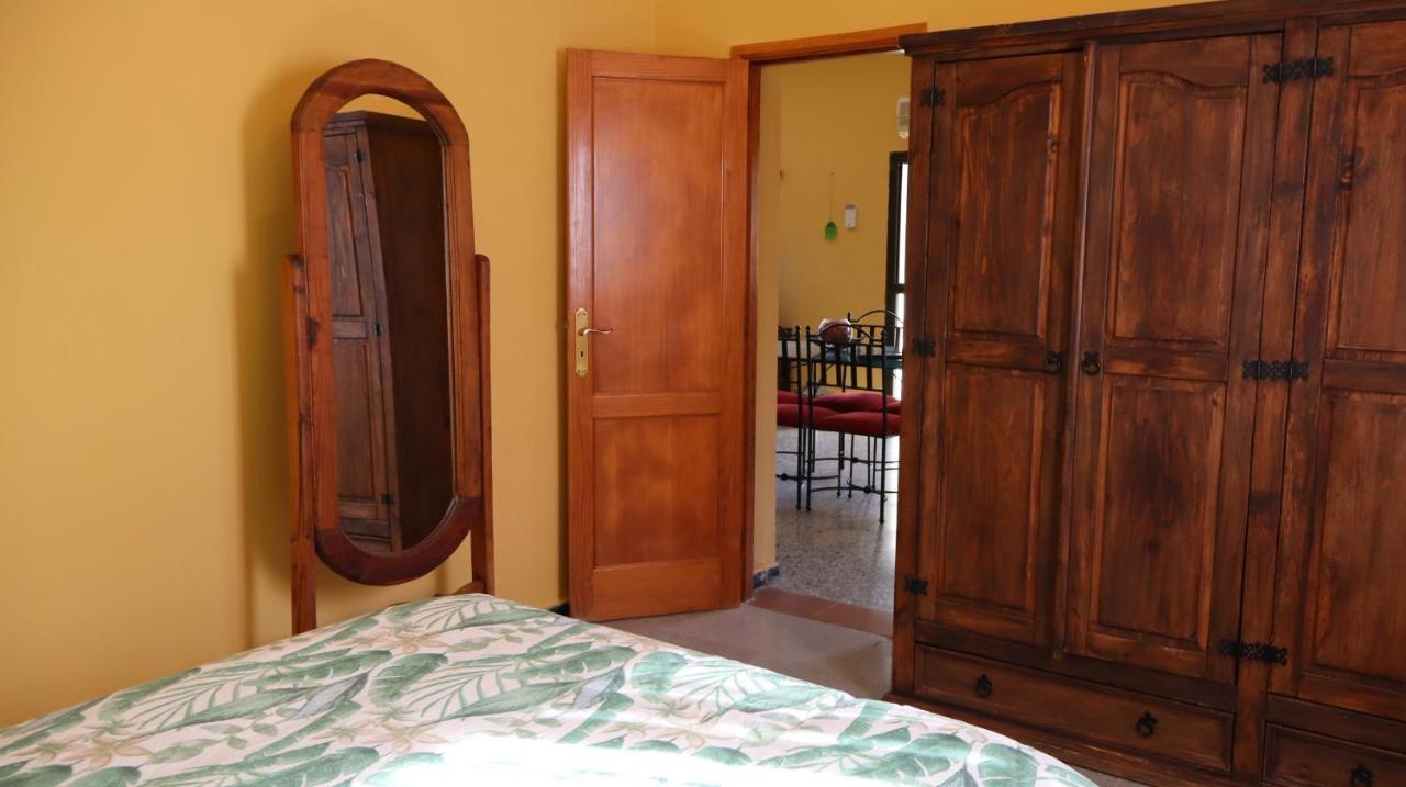 En San Mateo Apartment *