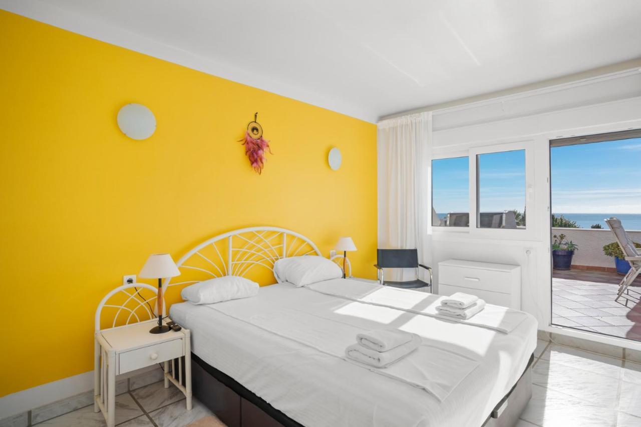Benalmadena Balcony Over The Sea By Costarentals - Ref 17 Apartamento *