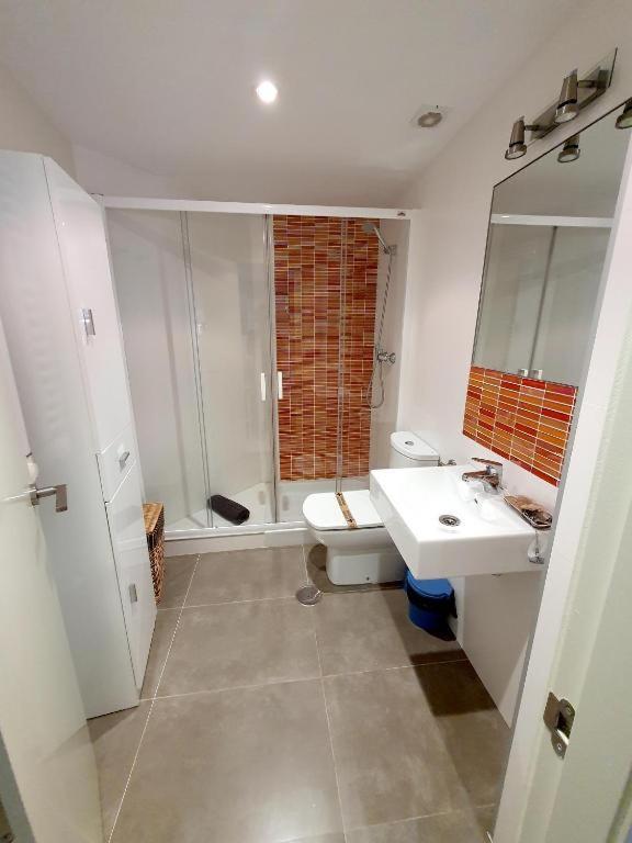 Apartamento Aticos Primera Linea Con Piscina By Rent Me