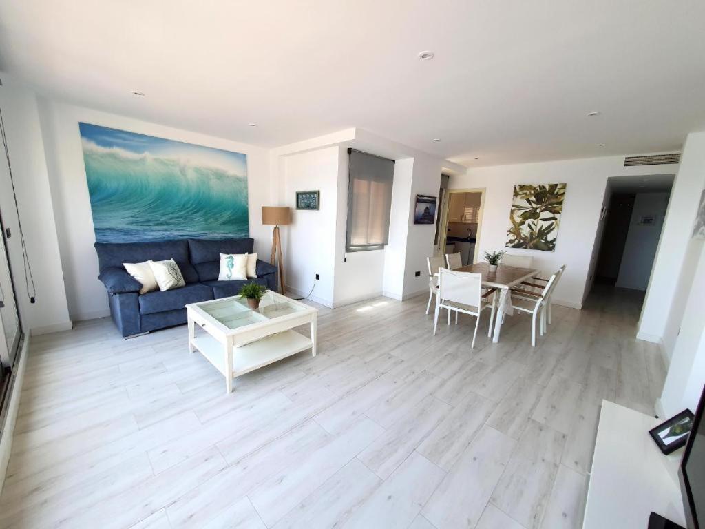 Apartamento Aticos Primera Linea Con Piscina By Rent Me *