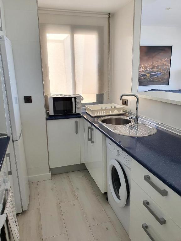 Apartamento Aticos Primera Linea Con Piscina By Rent Me *