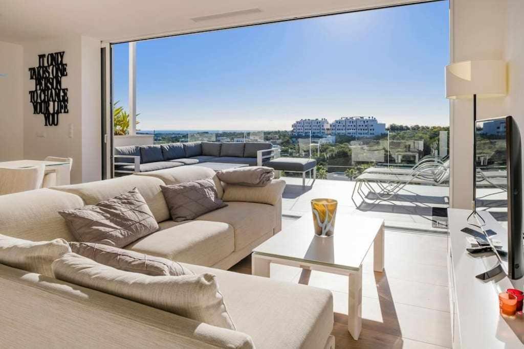 Lujoso Duplex En Colinas Golf & Country Club *
