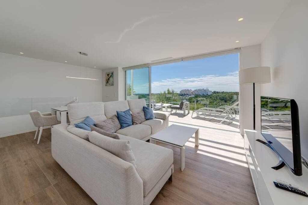 Lujoso Duplex En Colinas Golf & Country Club