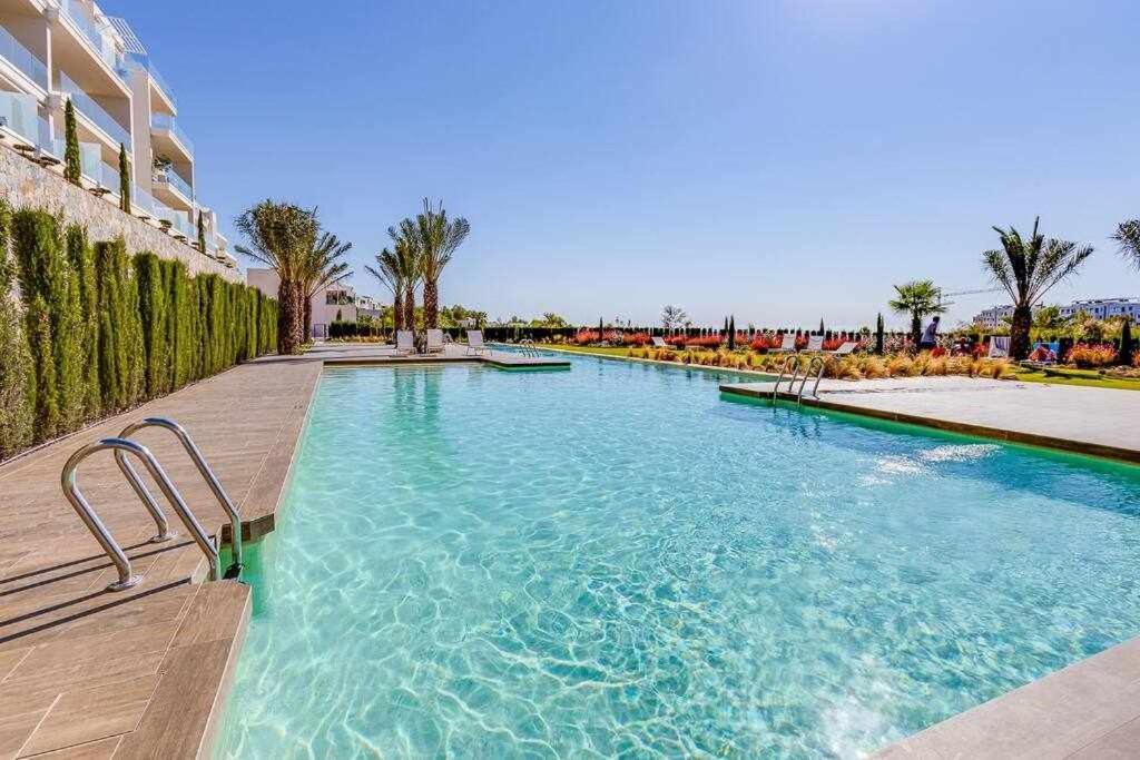 Lujoso Duplex En Colinas Golf & Country Club Dehesa de Campoamor (Orihuela Costa)