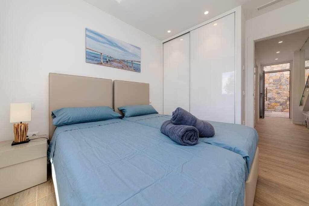 Lujoso Duplex En Colinas Golf & Country Club