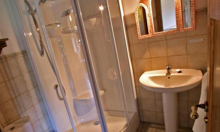 Rural El Herrero Vistas Espectaculares A Gredos Apartamento Cabezas Bajas