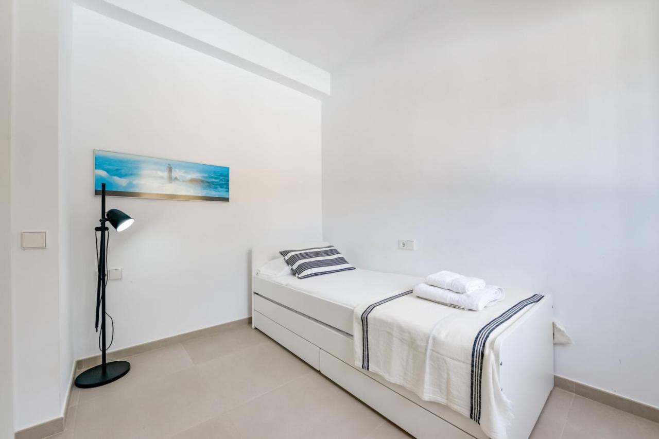 El Paseo - By Almarina Villa Teulada