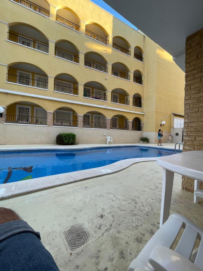 Casa Amarela Guesthouse, *