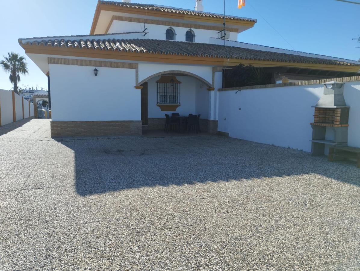 La Fonda De Julia Magnifica Casa Muy Luminosa Y Amplia Con Chimenea Y Barbacoa Matalascanas
