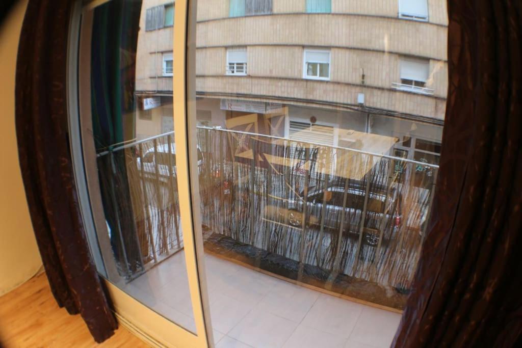 Comodo Piso Con Cocina, Salon Y Balcon Apartment