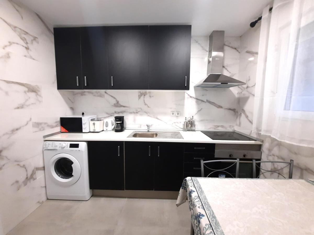 Apartamento Aeropuerto - Ifema - Wanda - Plenilunio Madrid