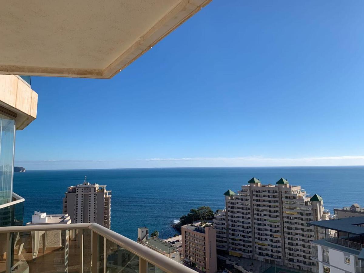 Of Joy Piscina Aparcamiento Calpe