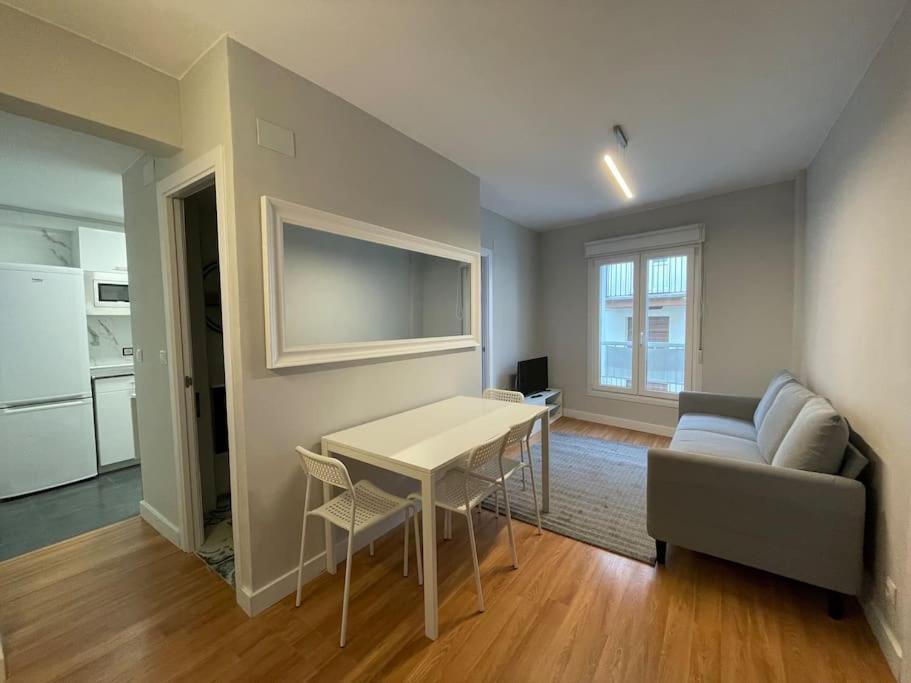 Apto. A Estrenar En El Centro 2 Hab Y 1 Bano Apartamento