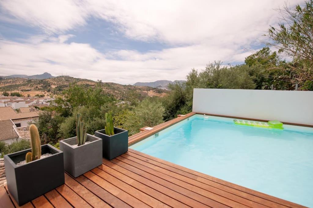 Casita Avec Superbe Vue Et Piscine Privee Algodonales