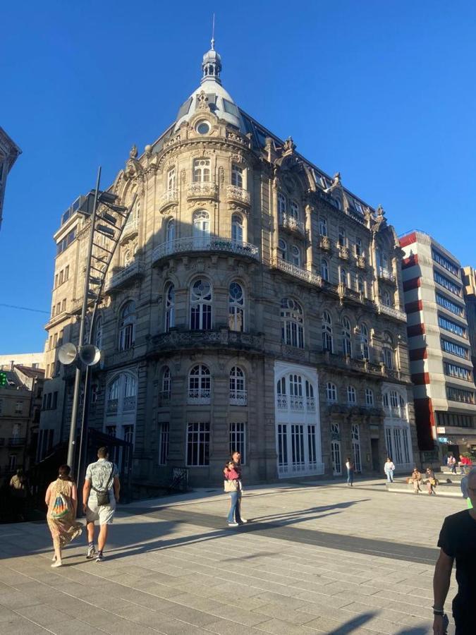 Edificio El Moderno Puerta Del Sol * Vigo