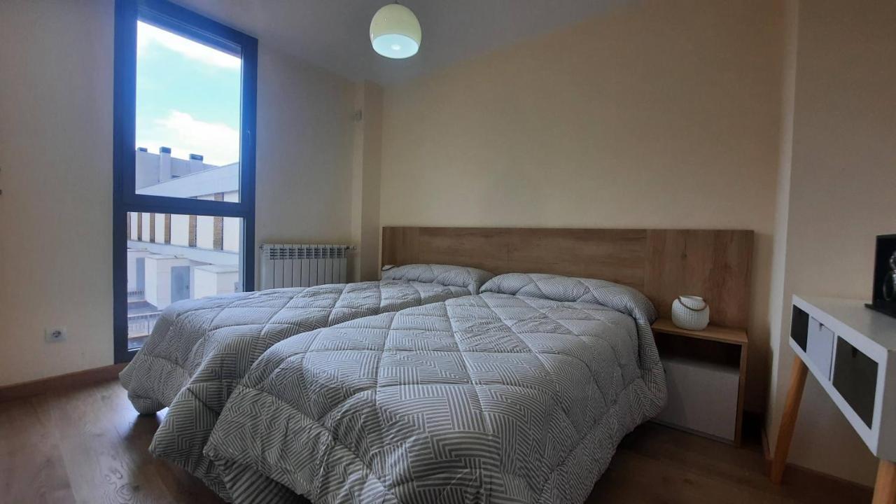 Duplex Terraza Golf 3 2 Banos Сasa de vacaciones Sabiñánigo