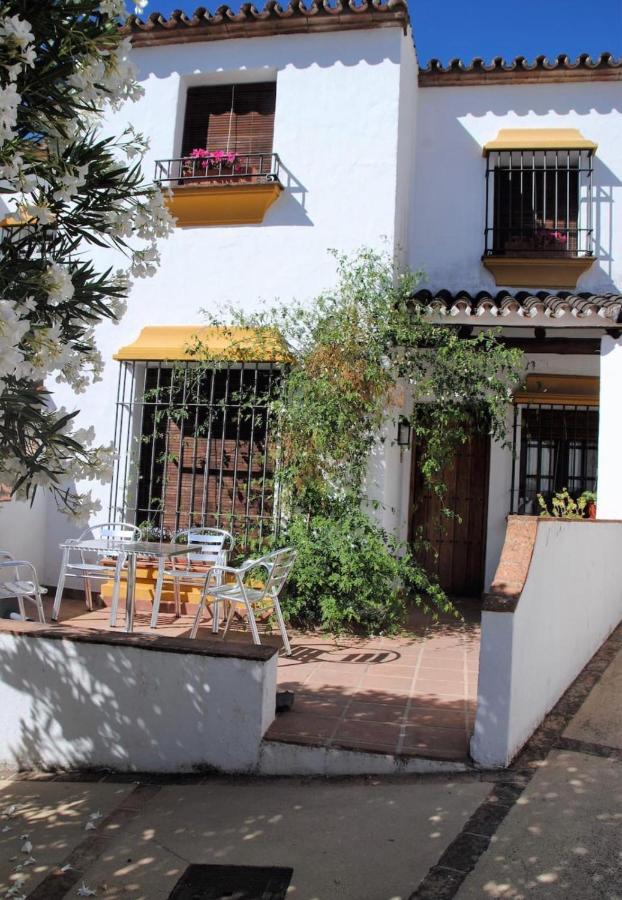 Casa Munecas Apartment