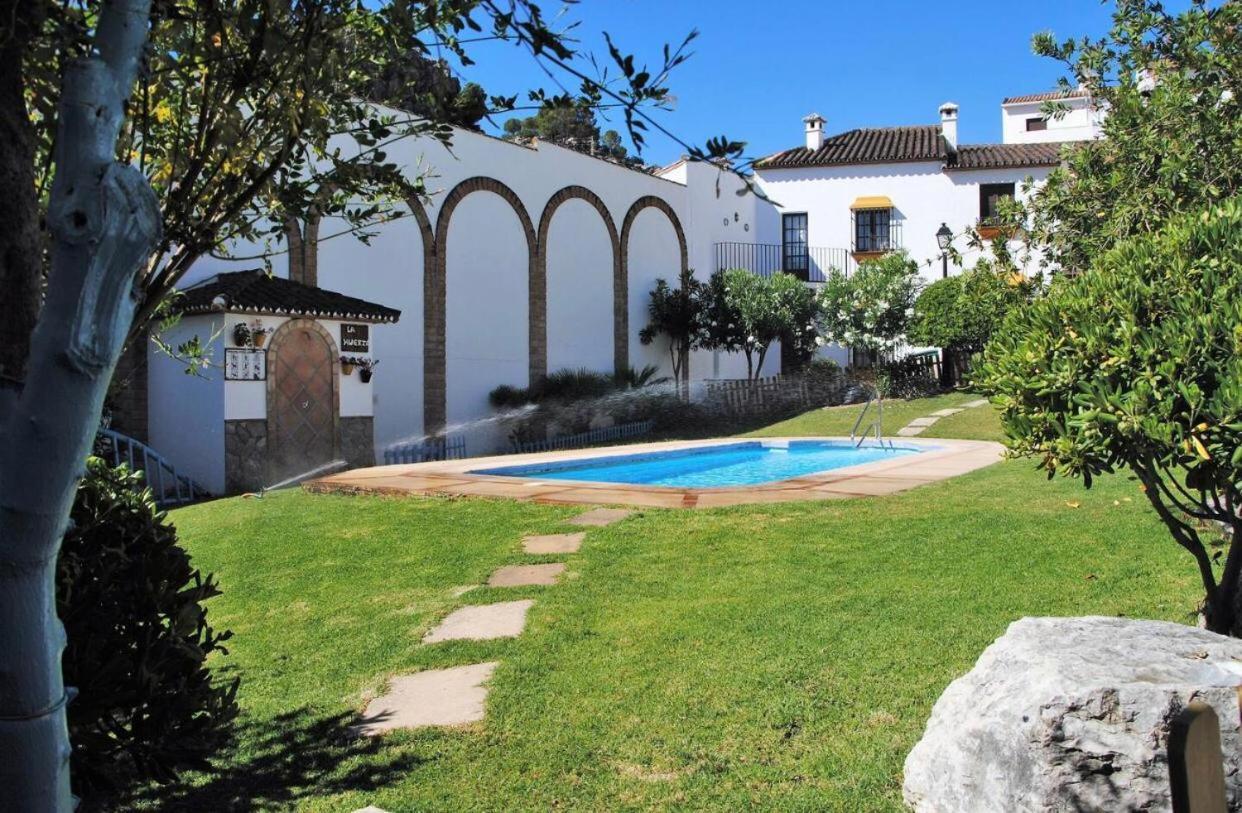 Casa Munecas Montejaque