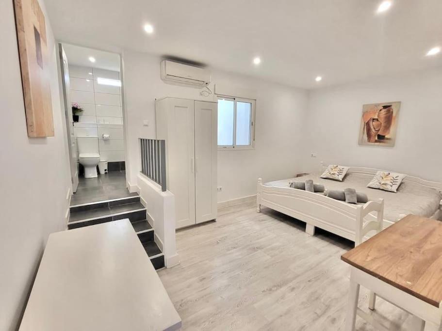 Capitano -seaviews -4 Bedrooms - La Cala Villa