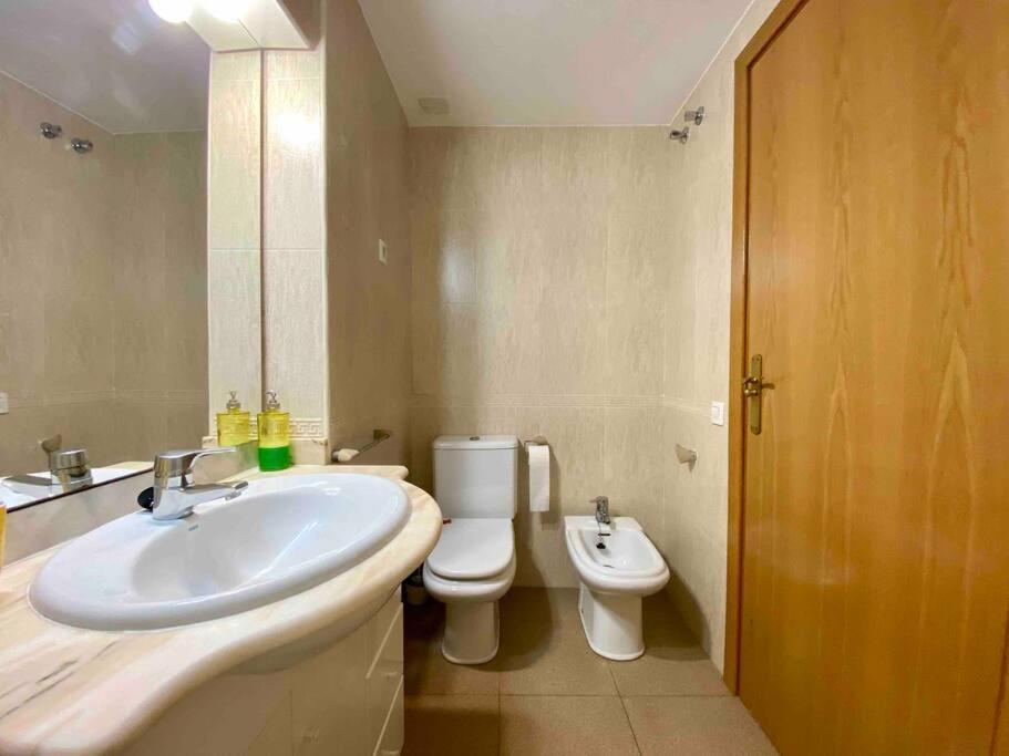Apartamento Big Family Parking And Noise Free Terrassa